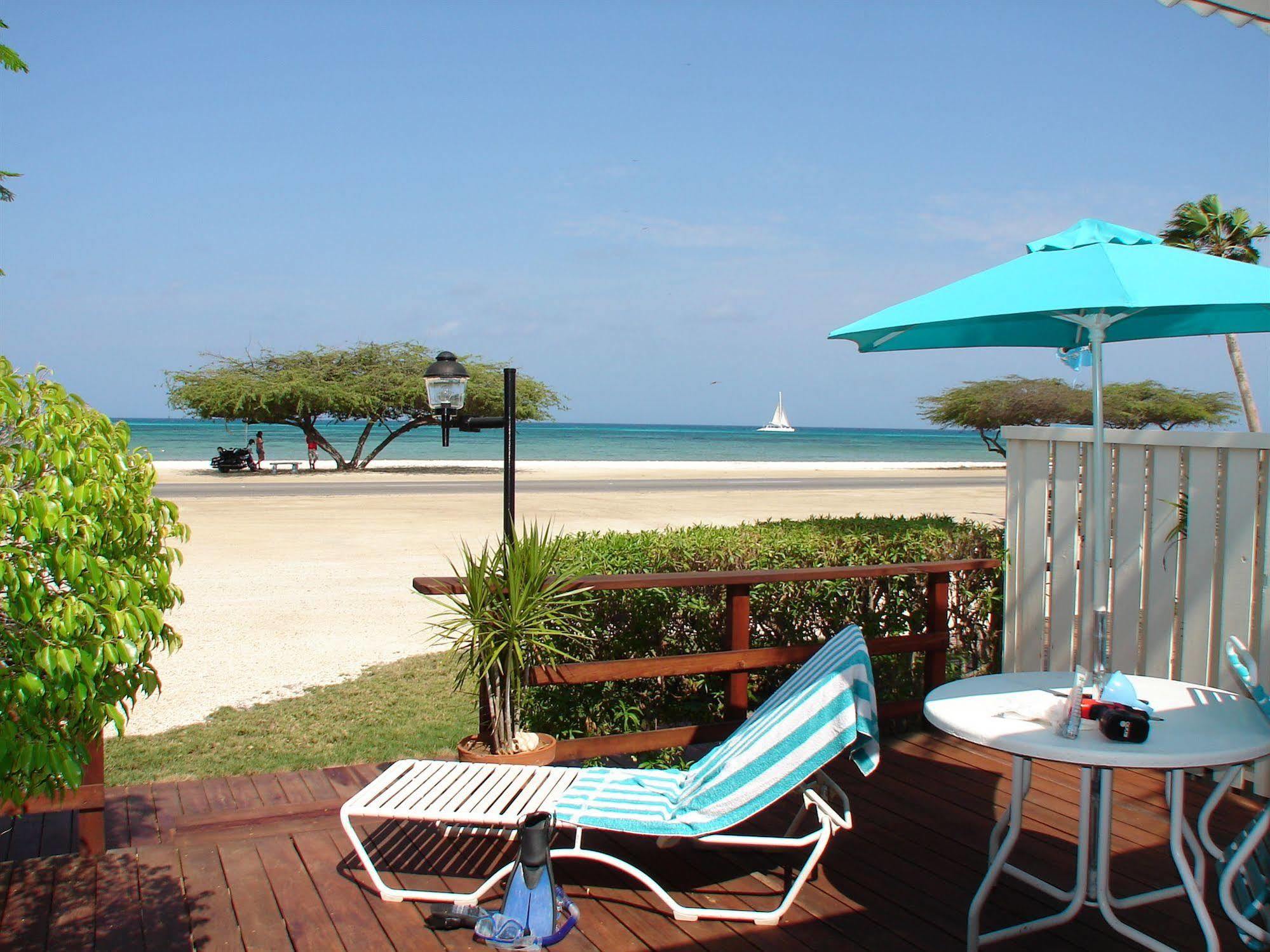Aruba Beach Villas Палм Бийч Екстериор снимка